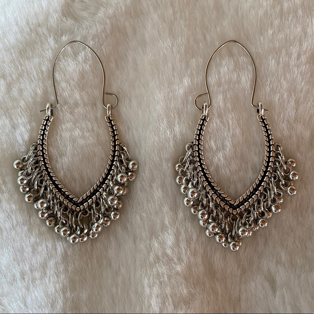 NWOT 🛍 Bundle for DISCOUNTS off Merch or Shipping